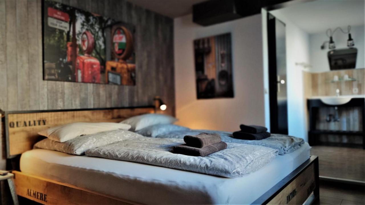 Roastineer Hotel Battenberg  Bagian luar foto