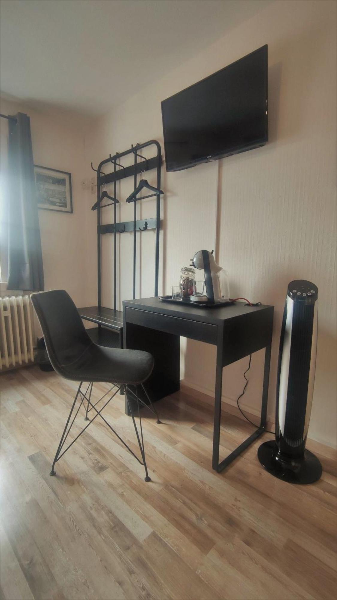 Roastineer Hotel Battenberg  Bagian luar foto