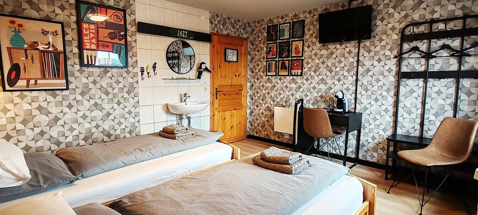 Roastineer Hotel Battenberg  Bagian luar foto
