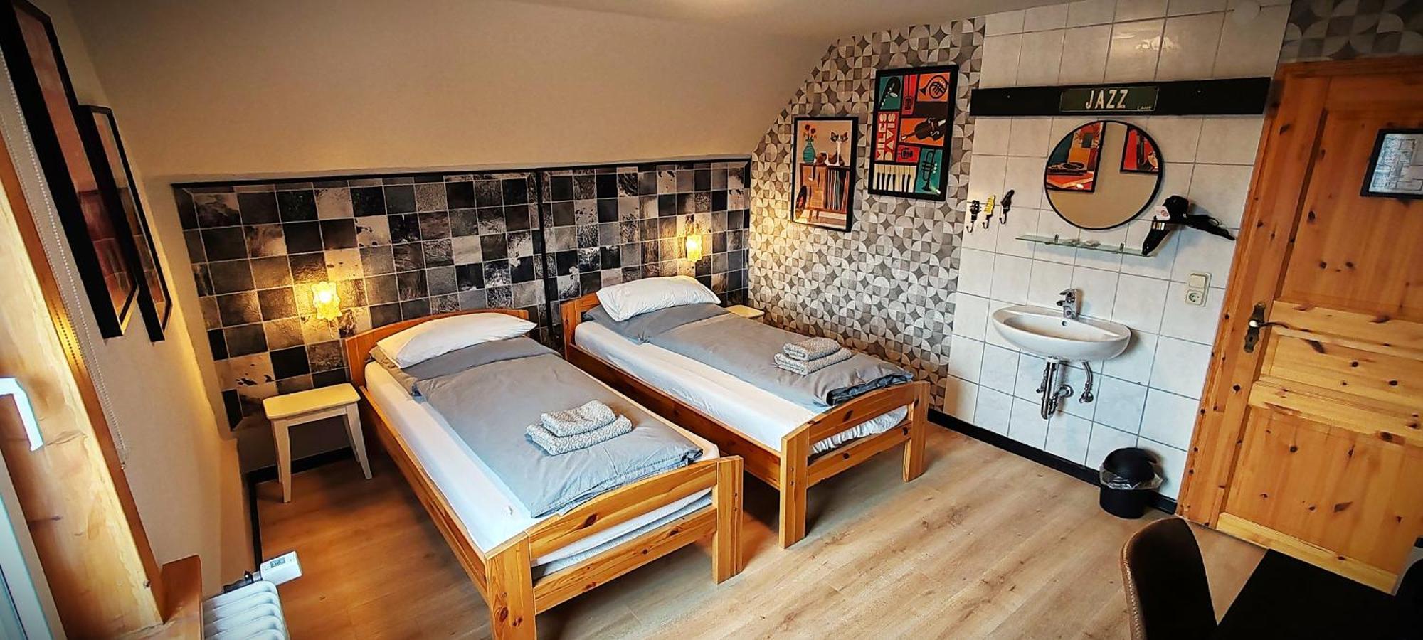 Roastineer Hotel Battenberg  Bagian luar foto